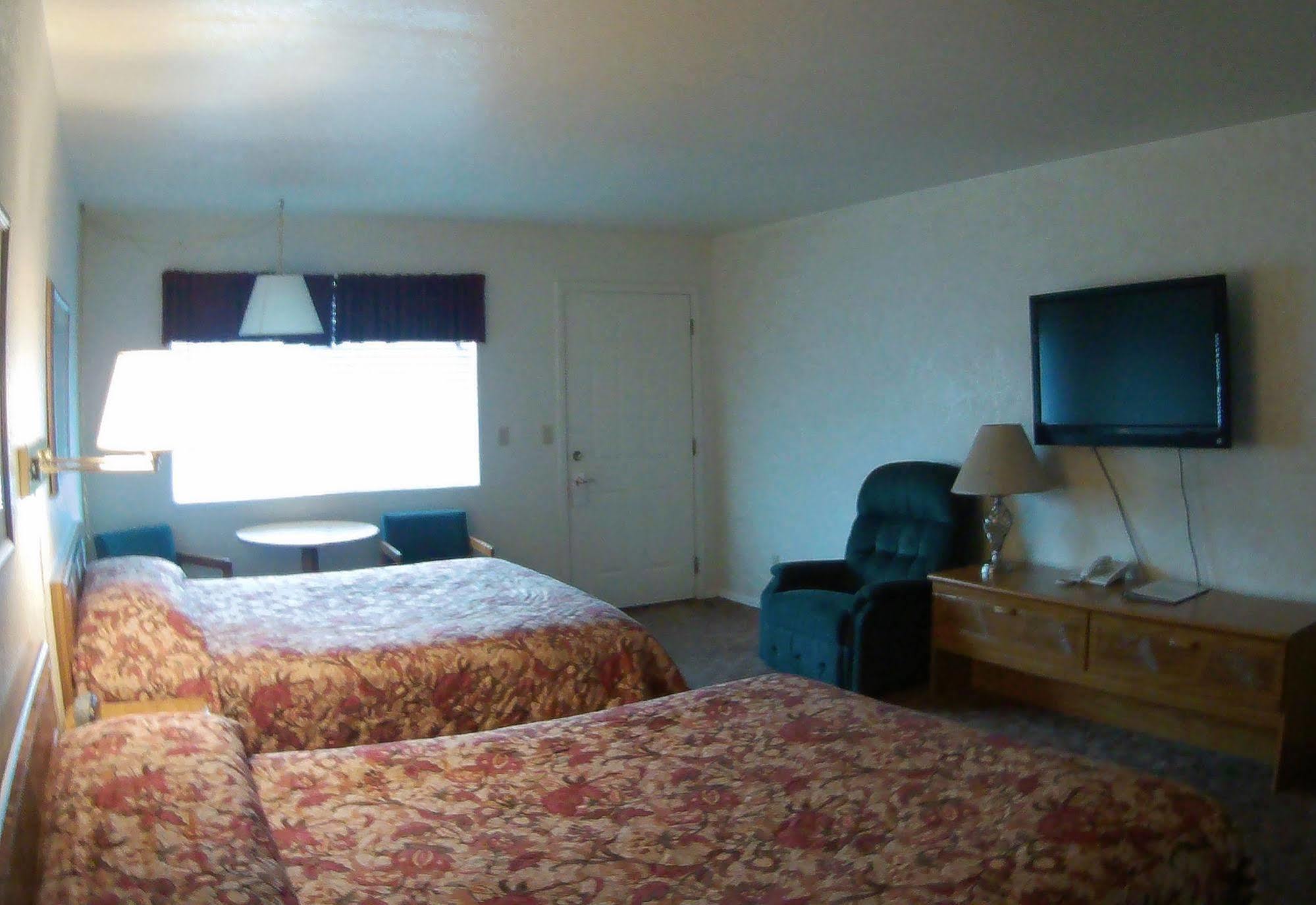 Rim Rock Motel Альтурас Экстерьер фото